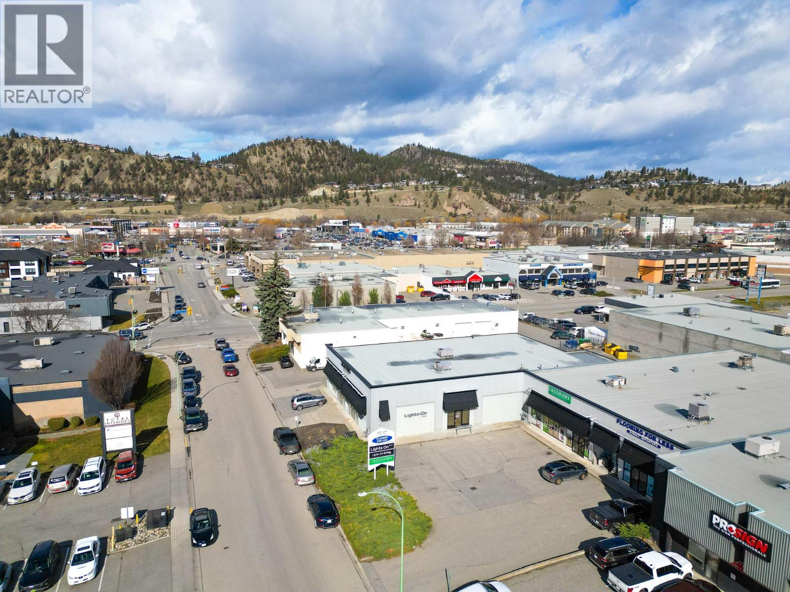 425 & 427 Banks Road