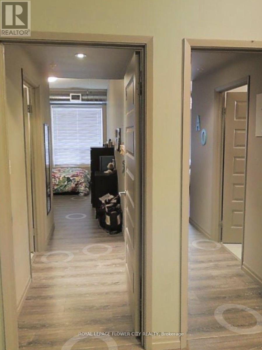 703 - 8 HICKORY STREET