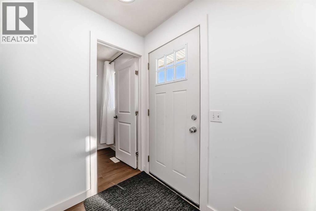 60 Erin Mount Crescent SE