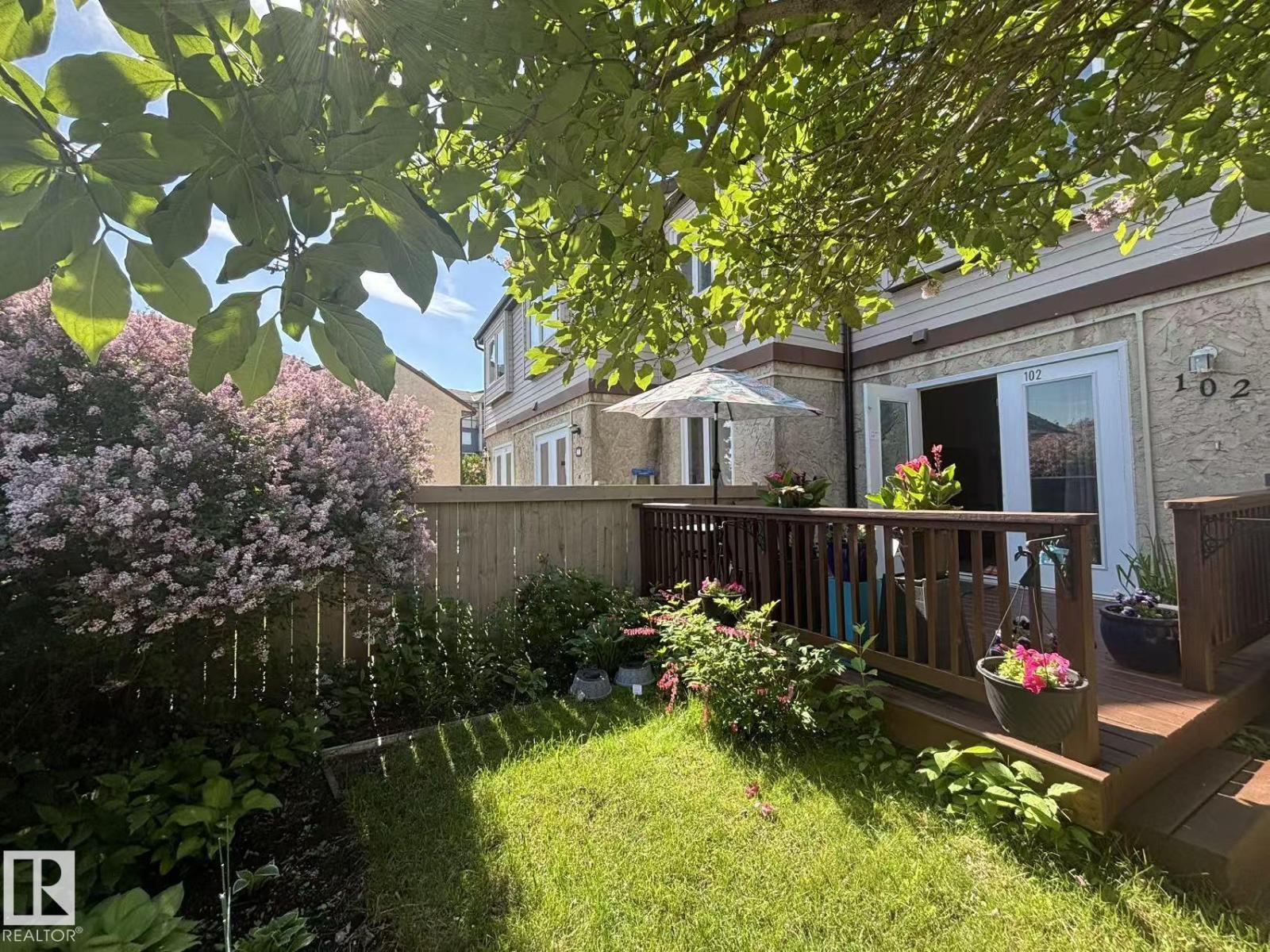 102 ROYAL TC NW