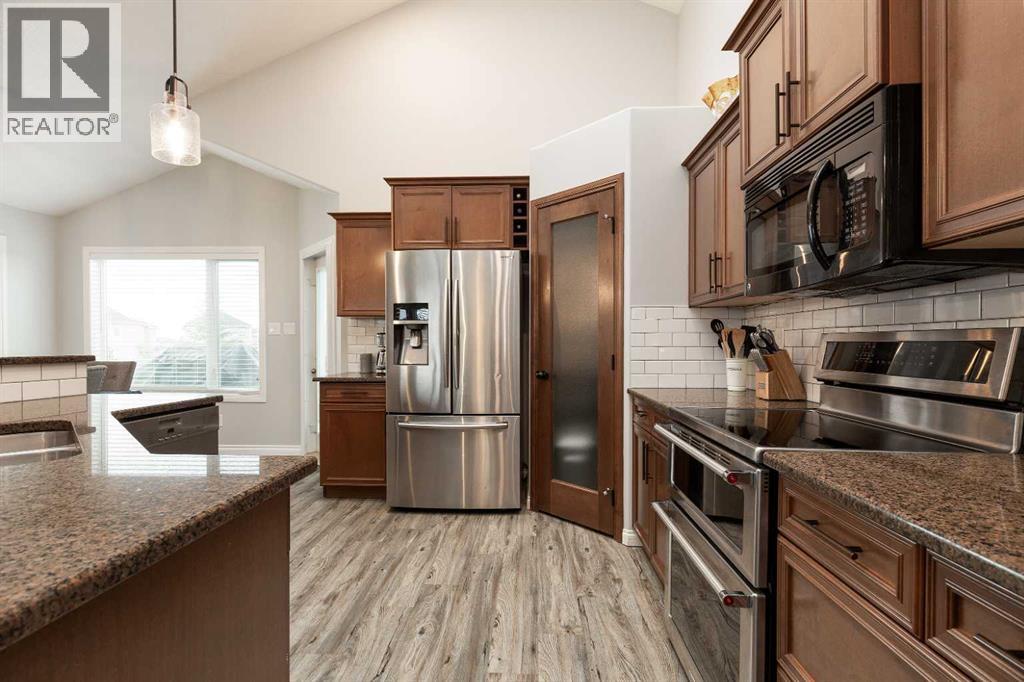 1644 Coalbanks Boulevard W