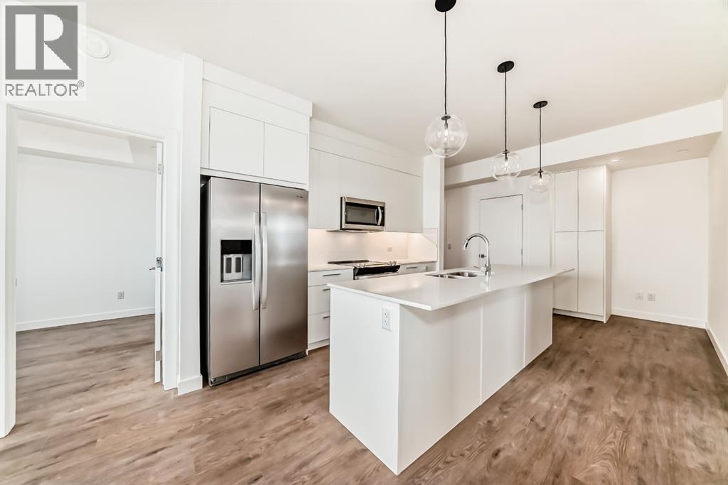 2107, 63 Corner Glen Crescent NE