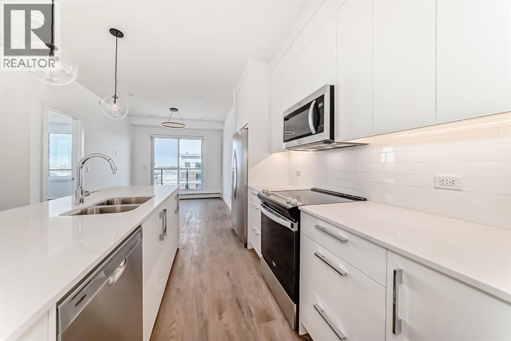 2107, 63 Corner Glen Crescent NE