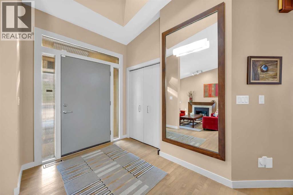 30 Oakmount Court SW