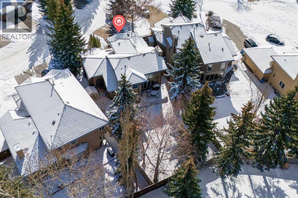 30 Oakmount Court SW