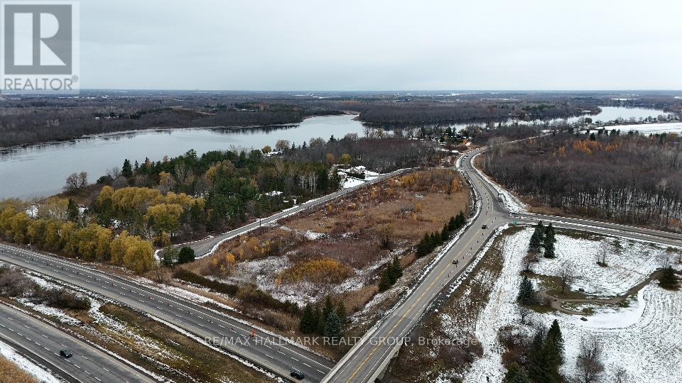 4000 RIDEAU RIVER ROAD