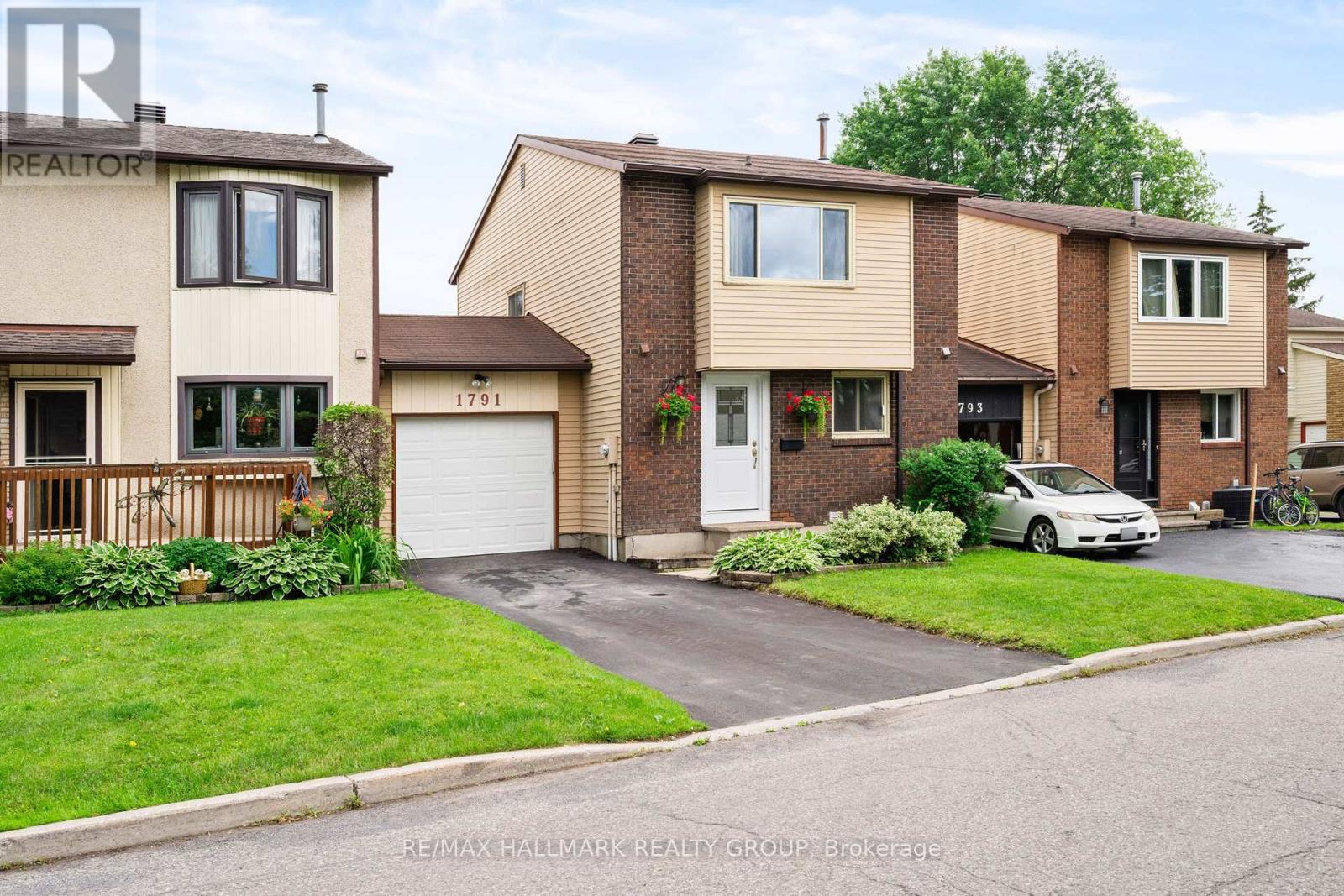 1791 LAMOUREUX DRIVE
