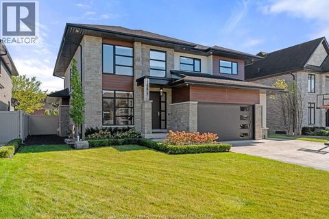 258 XAVIER CIRCLE Lakeshore ON N8N0J3