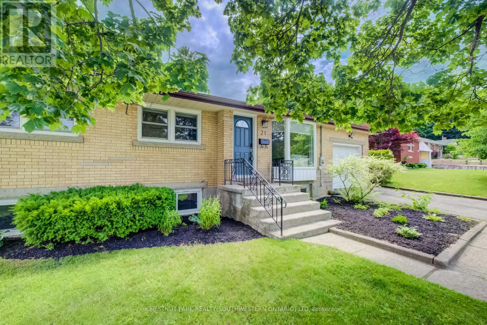 21 CULHAM DRIVE