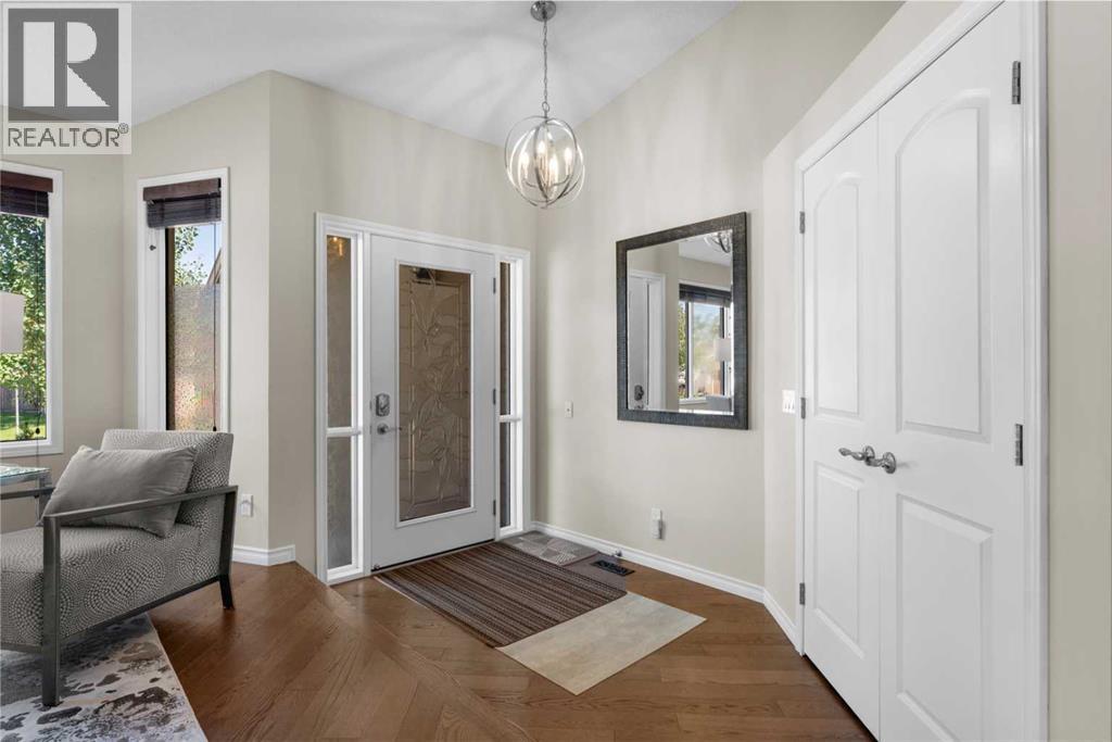 5 Sunvista Crescent SE