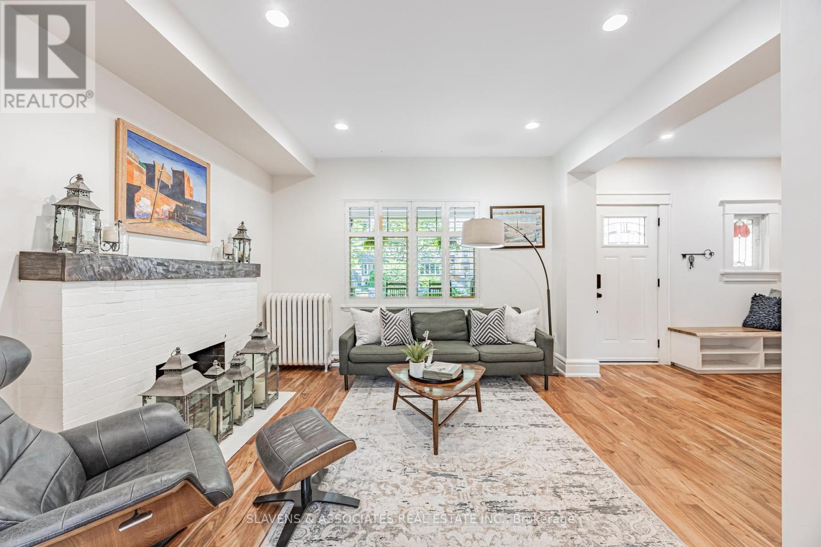 104 SILVER BIRCH AVENUE