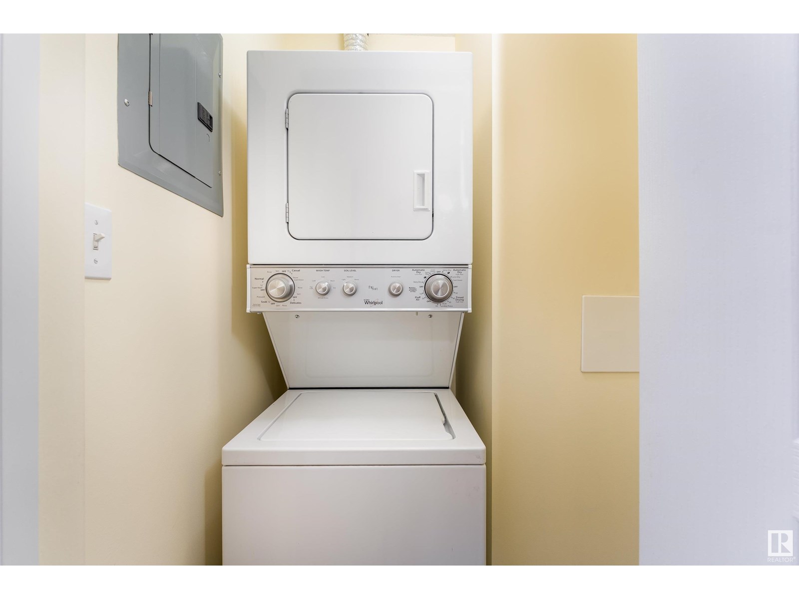 #438 301 CLAREVIEW STATION DR NW