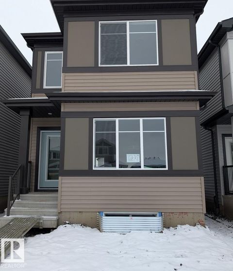 18124 74 ST NW Edmonton AB T5Z0J1