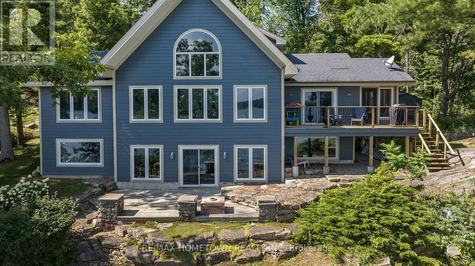 41 RIVERVIEW DRIVE