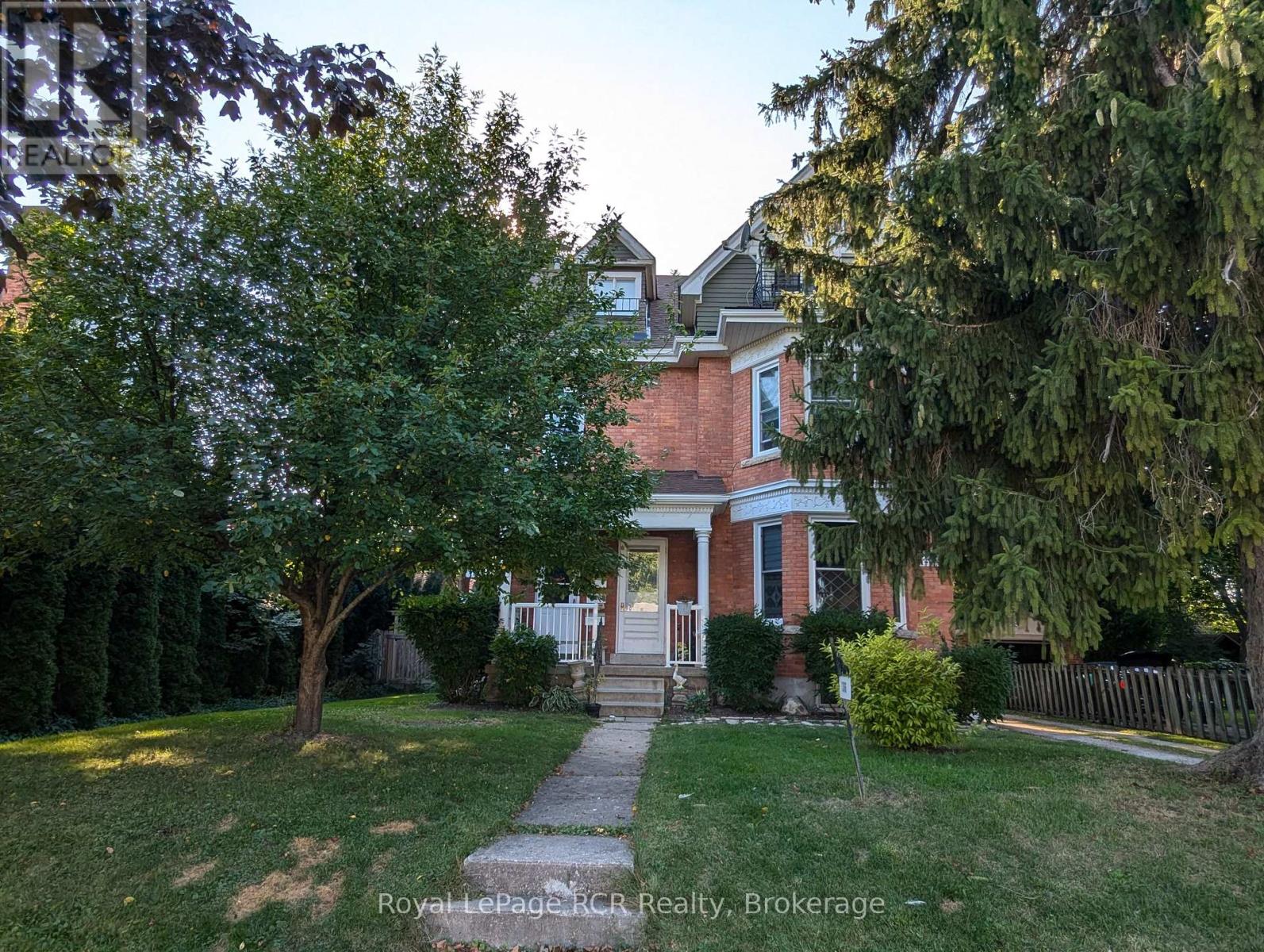 1366 4TH AVENUE W