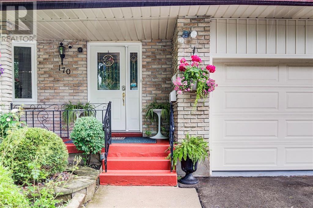 170 MARTINGLEN Crescent