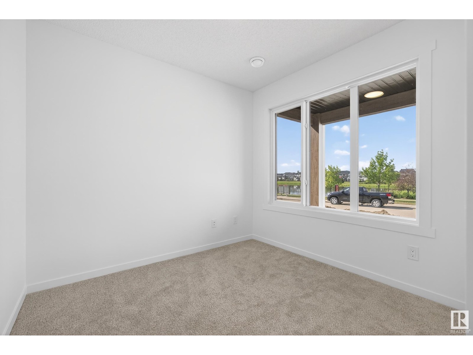 #30 1025 SECORD PROMENADE PM NW