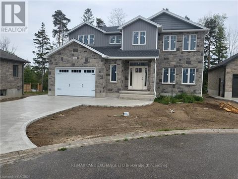 766 CAMPBELL AVENUE Kincardine ON N2Z1W1