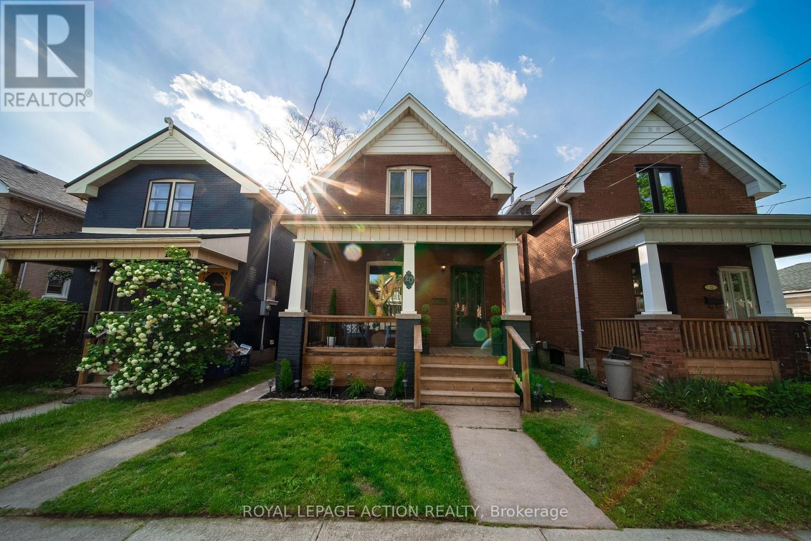 20 WELLS AVENUE