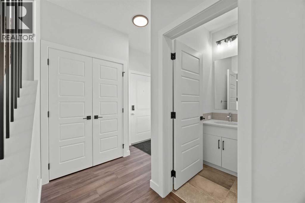 215 Sora Terrace SE