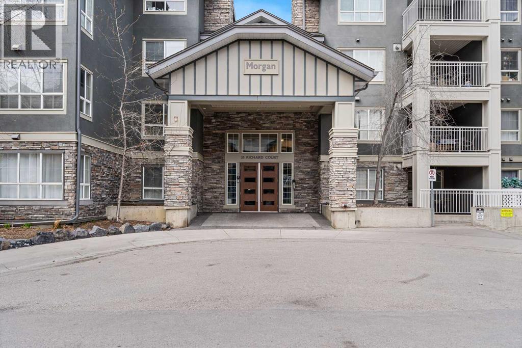 113, 35 Richard Court SW