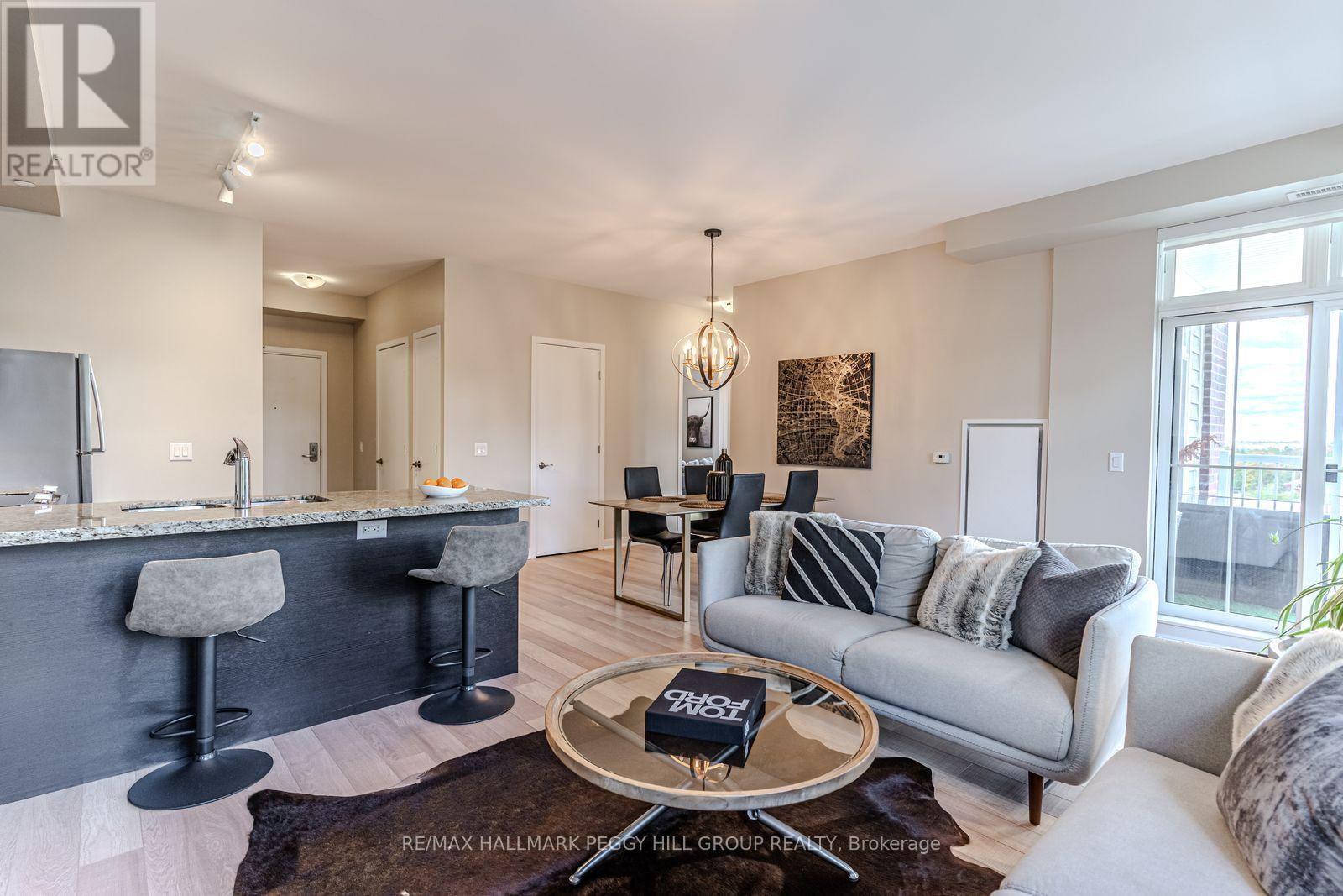 217 - 40 HORSESHOE BOULEVARD