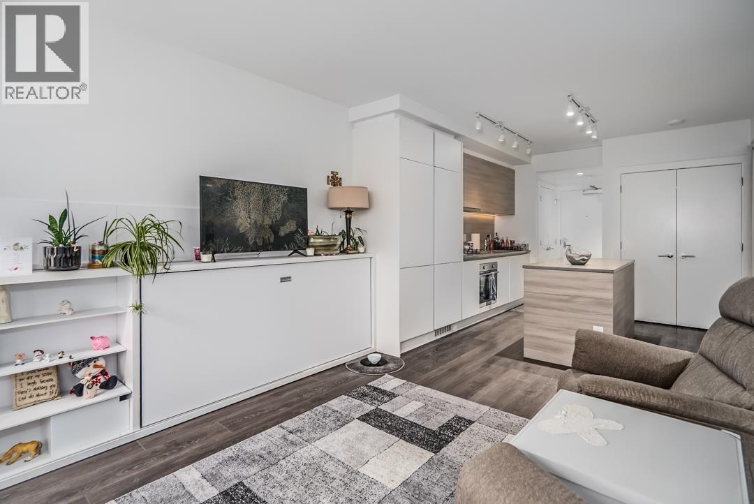 1801 657 WHITING WAY