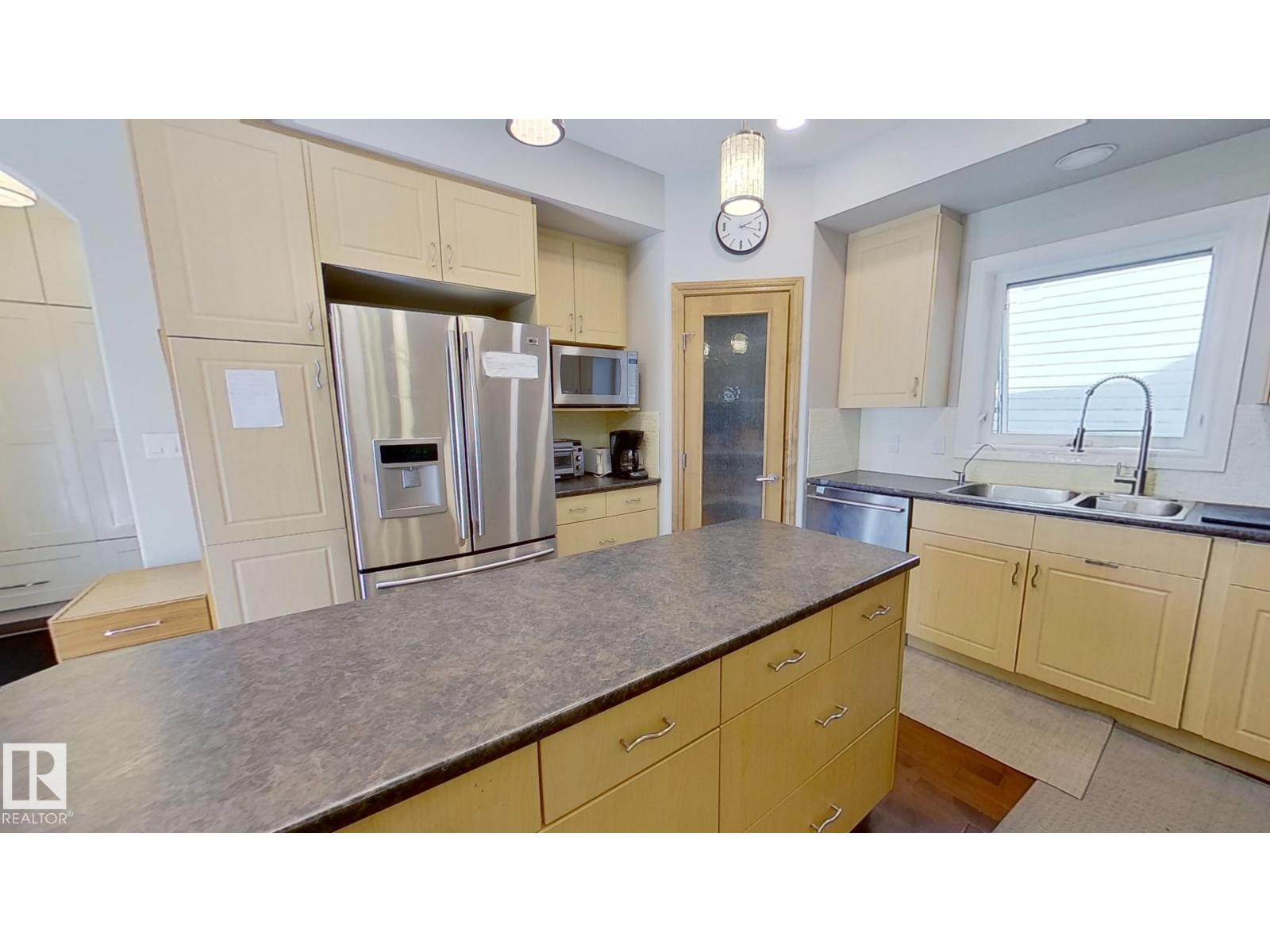 2036 TOWNE CENTRE BV NW NW