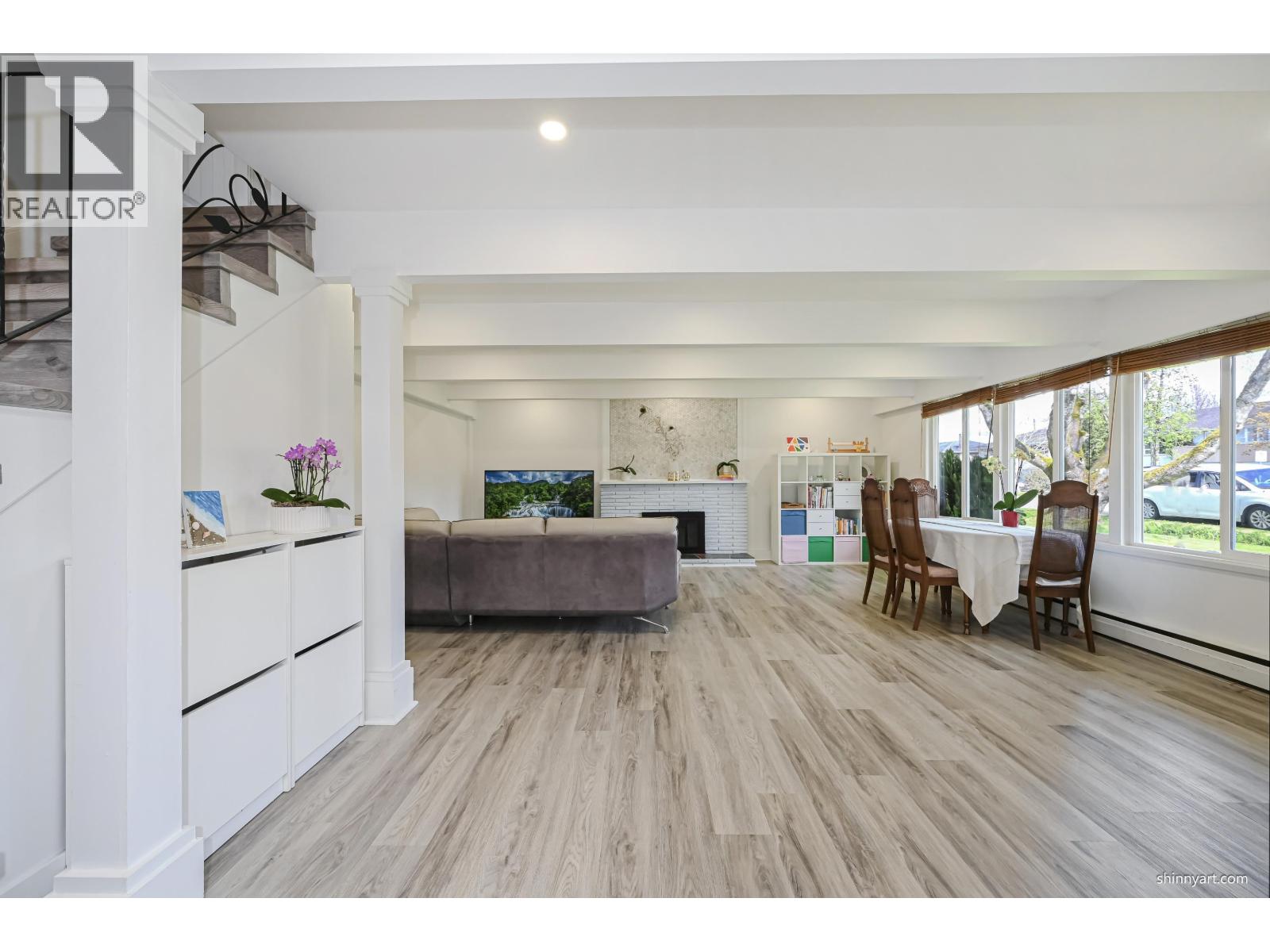 10431 SEACOTE ROAD