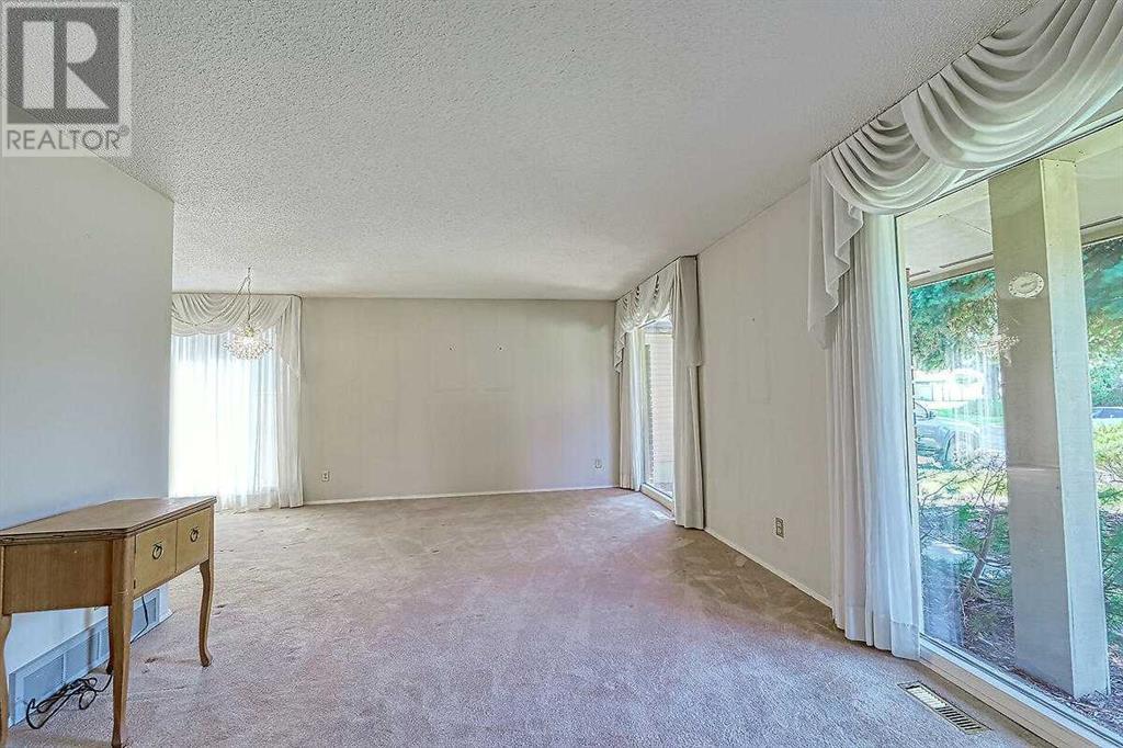 84 Sunmount Close SE
