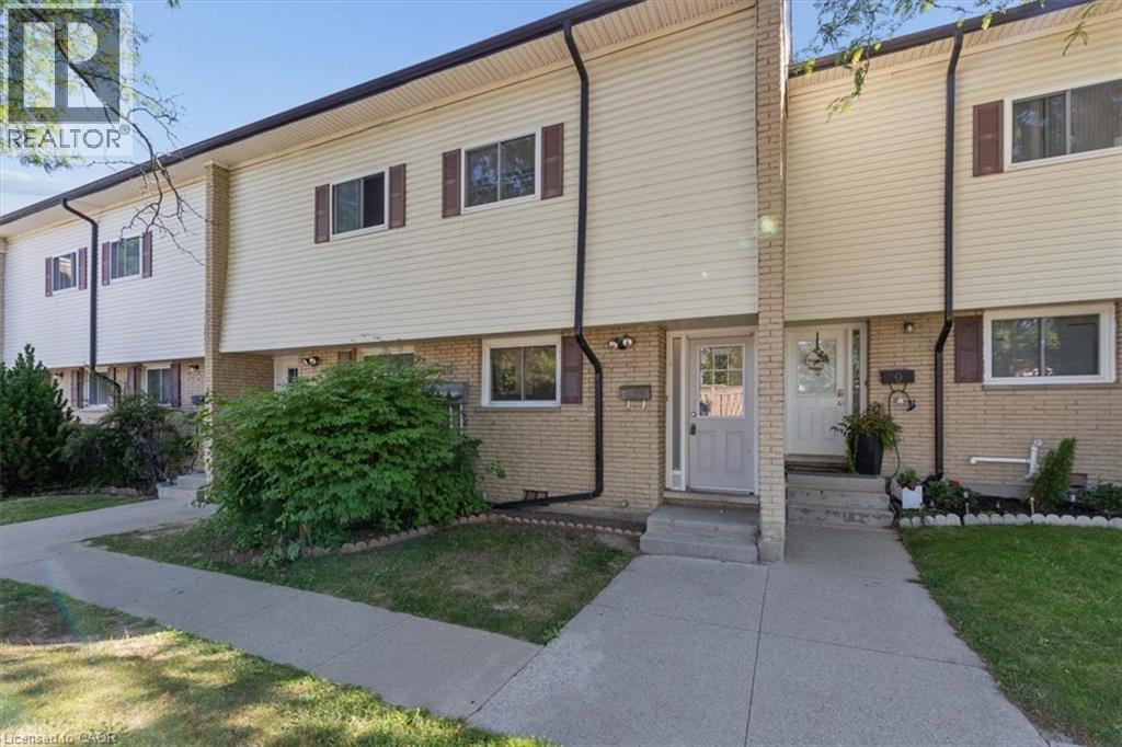 211 VERONICA Drive Unit# 8