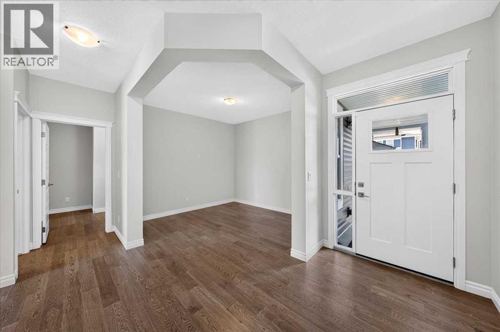 75 Midgrove Drive SW