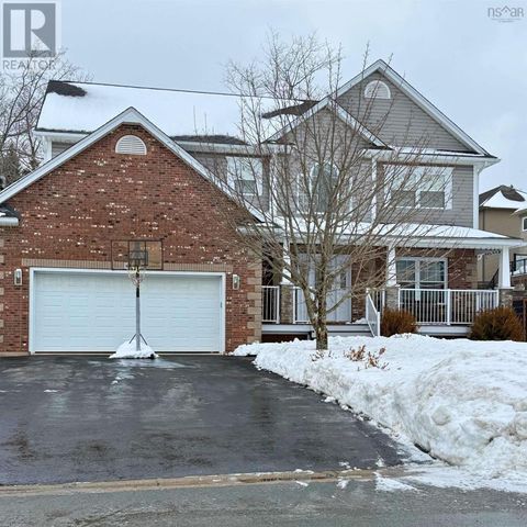 76 PEBBLECREEK Crescent Dartmouth NS B2W0H6