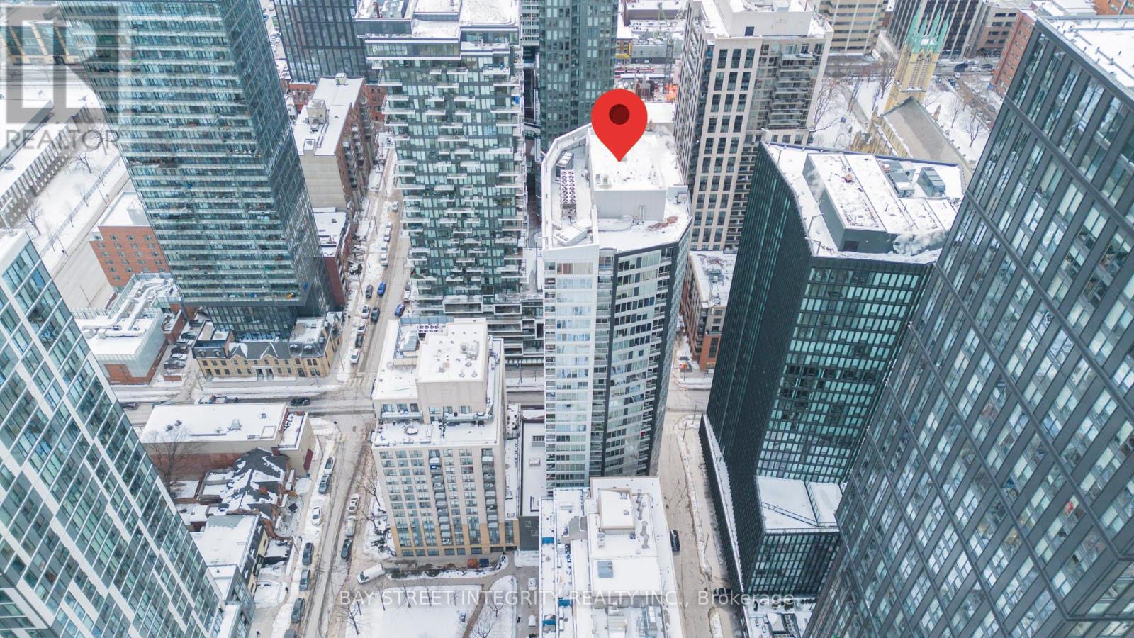 2505 - 68 SHUTER STREET