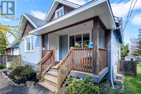 3352 Second St Cumberland BC V0R1S0