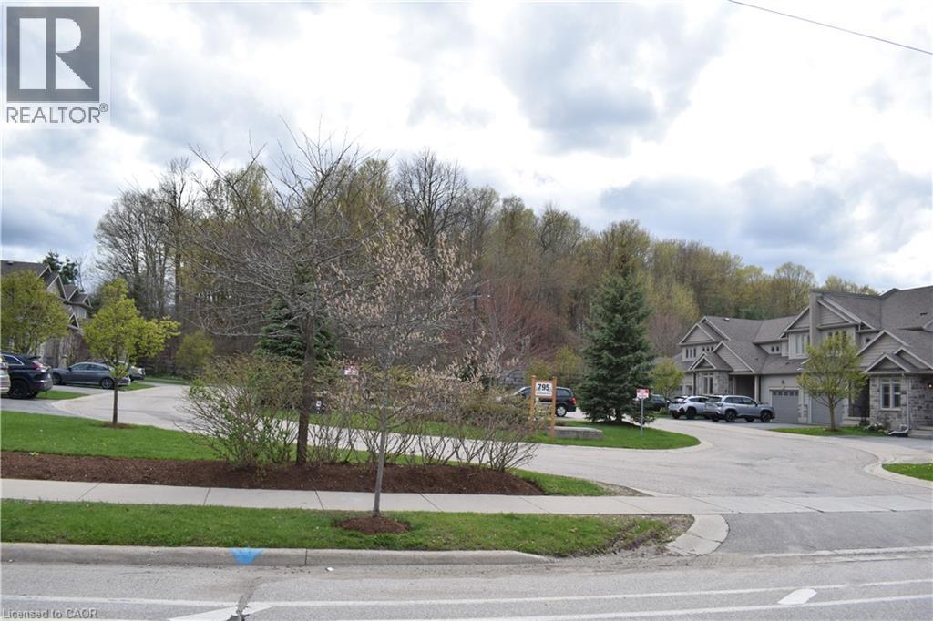 795 LAURELWOOD Drive Unit# A3
