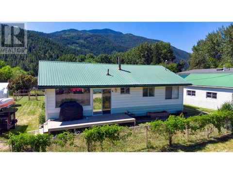 5783 Ponderosa Road Falkland BC V0E1W0