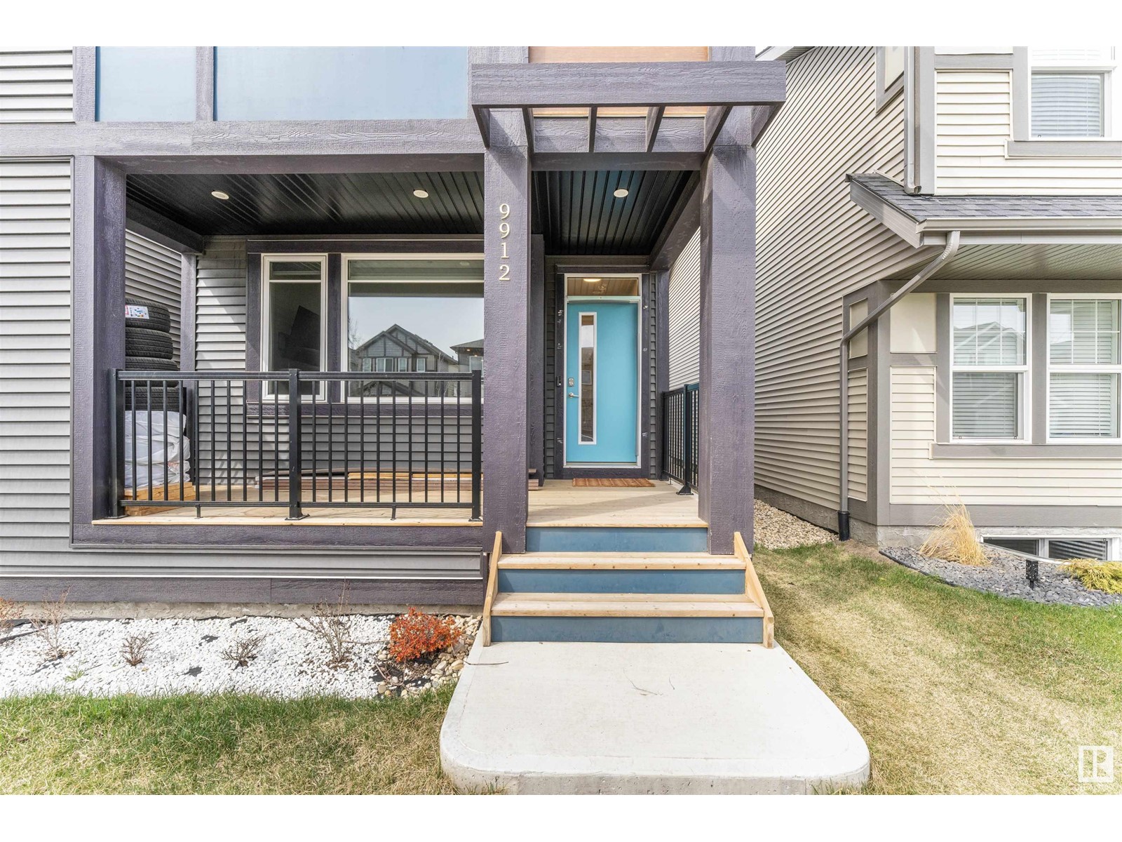 9912 226 ST NW
