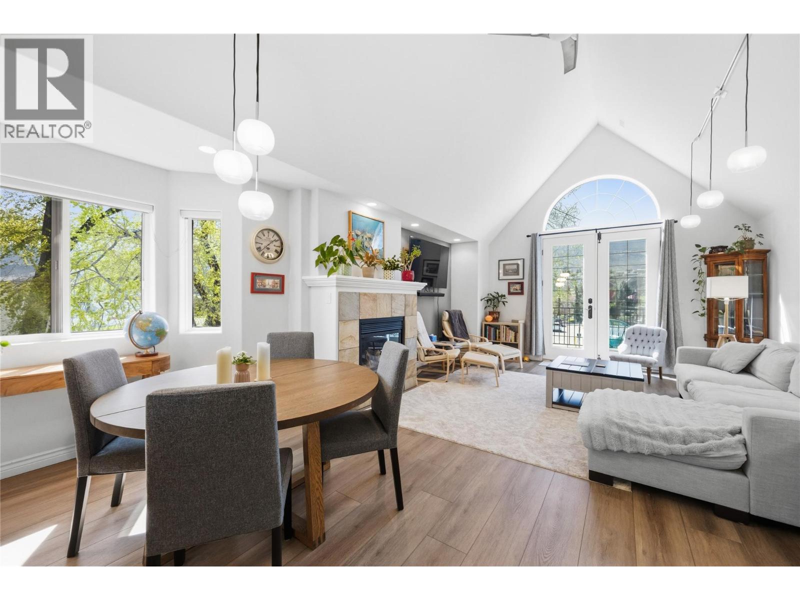 1065 Churchill Avenue Unit# 201