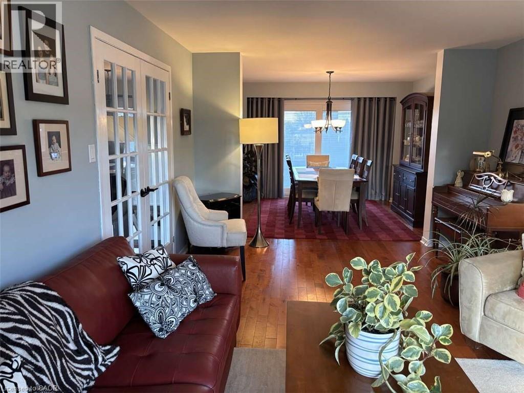 6942 BARRISDALE Drive