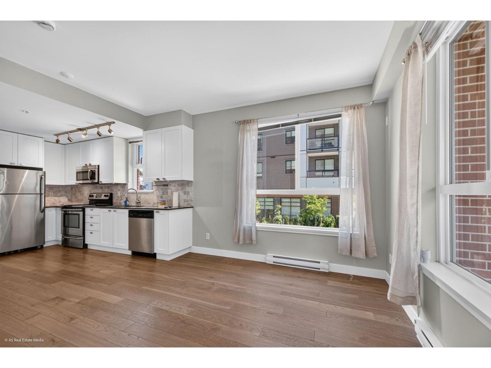 111 3080 GLADWIN ROAD