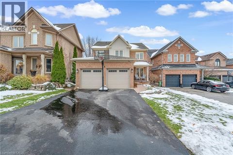 8 KEEWAYDIN Street Waterdown ON L8B0K1