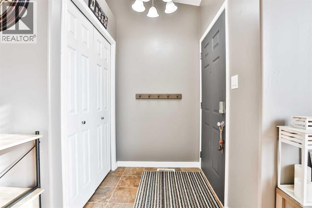 455 Blackfoot Manor W