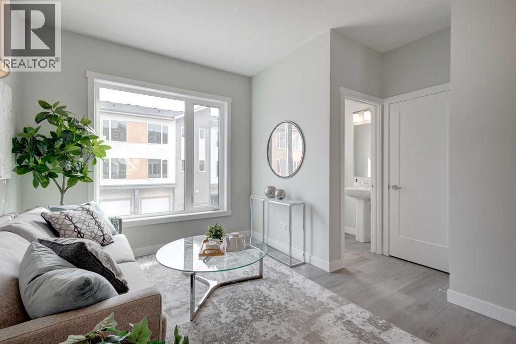 212 Shawnee Square SW
