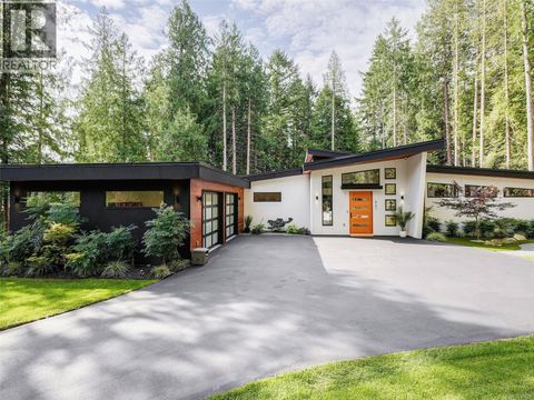 867 Bradley Dyne Rd North Saanich BC V8L5H1