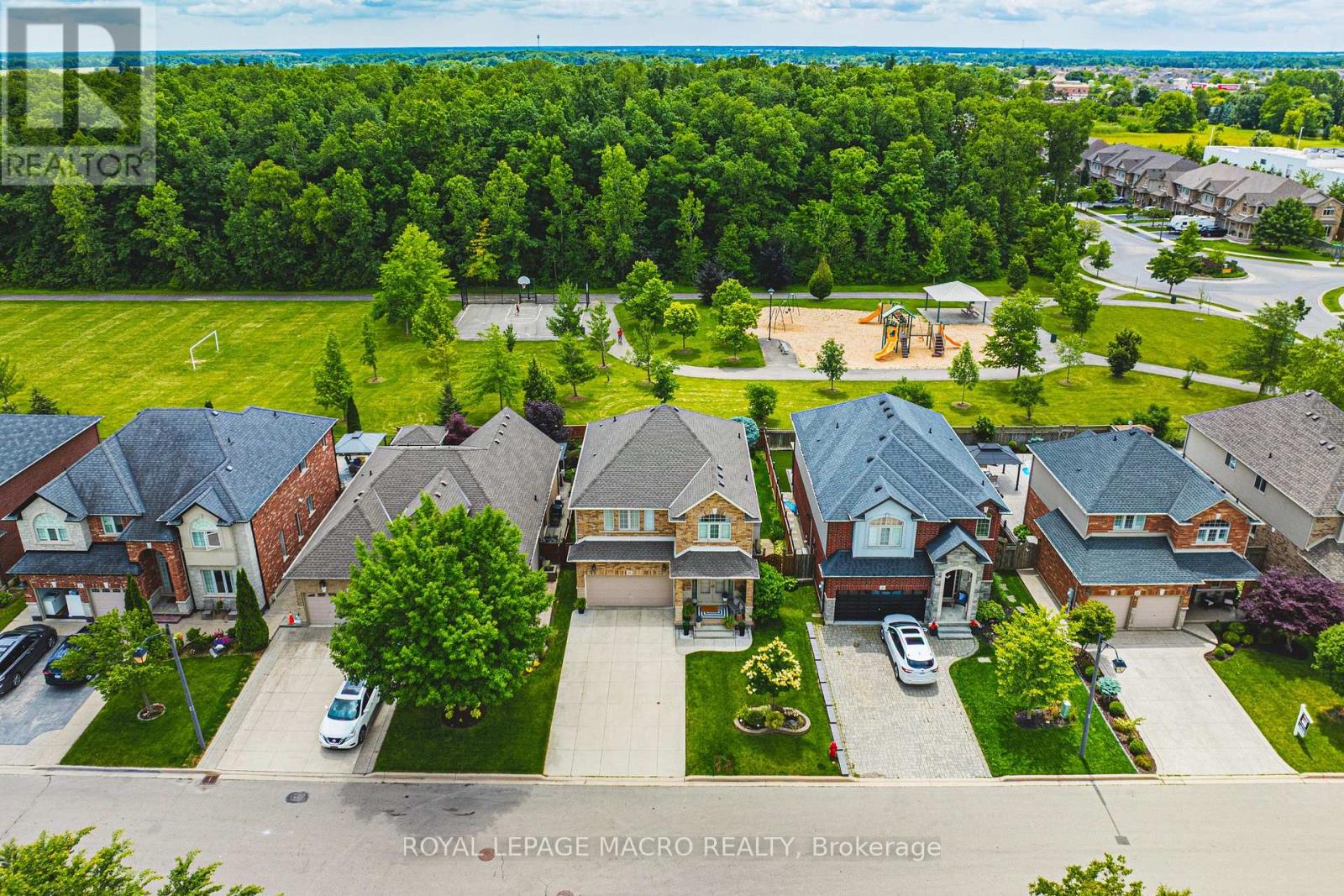 20 DEGROW CRESCENT