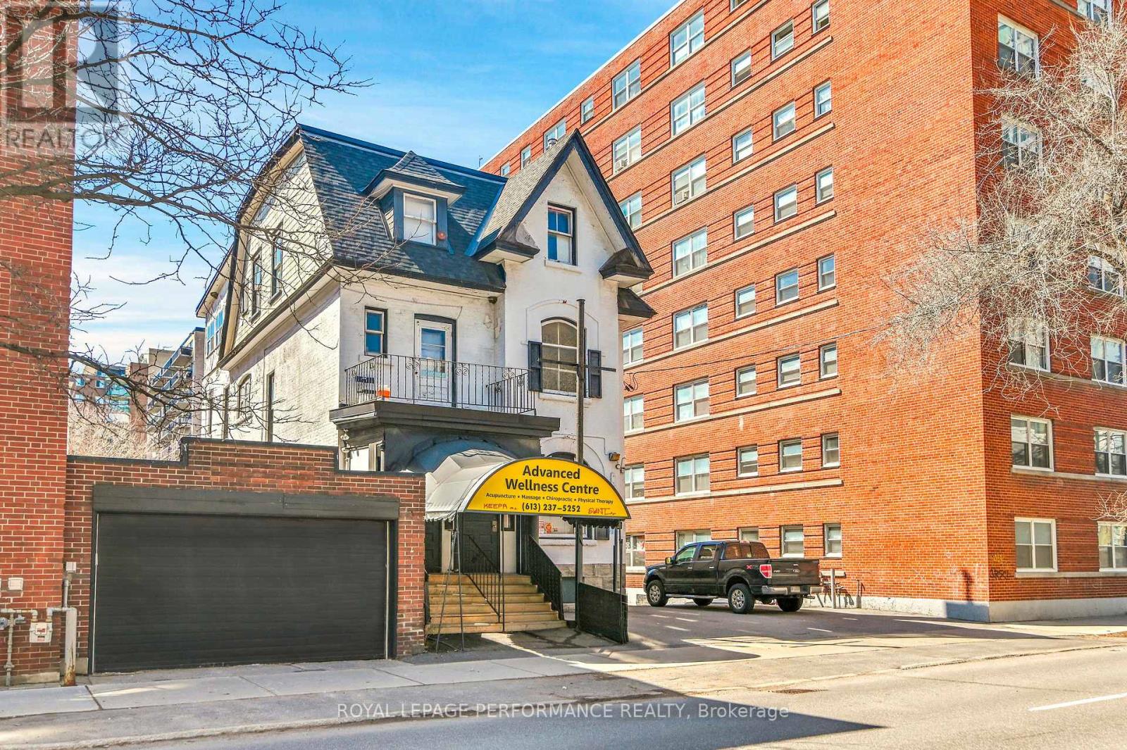 200 METCALFE STREET
