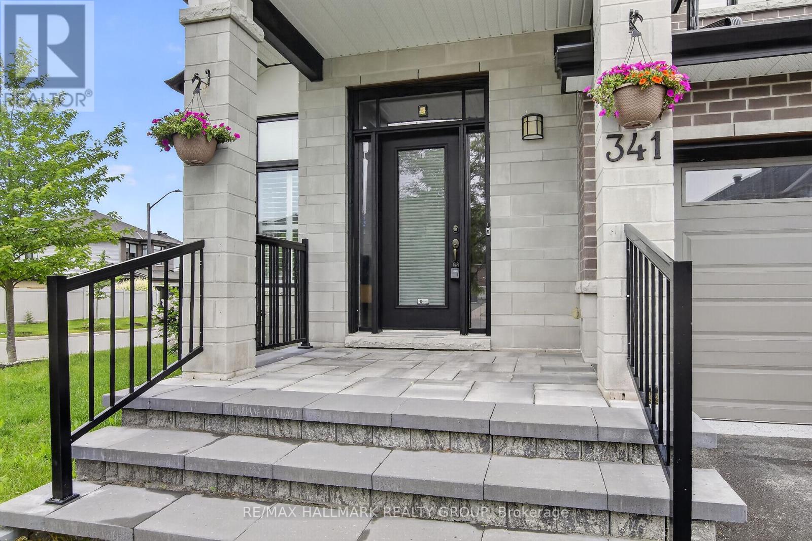 341 SERENADE CRESCENT