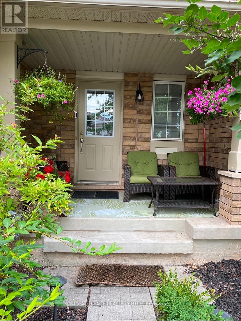 2418 BAINTREE CRESCENT