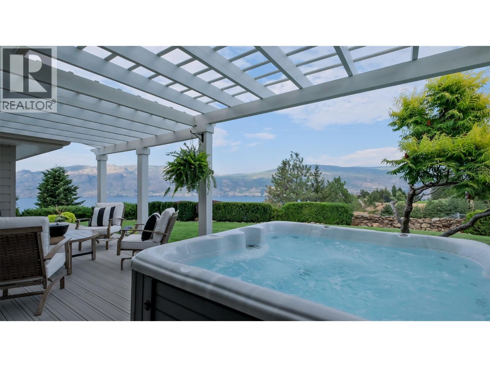 118 SUMAC RIDGE Drive